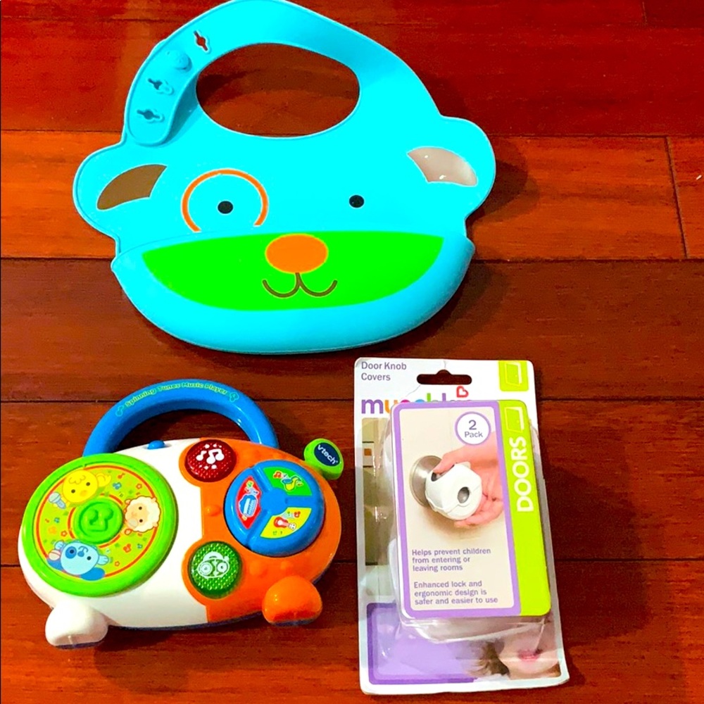 bib,door knob cover & vtech spinning music player